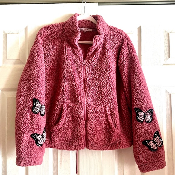 Pink sherpa fleece pant set with butterflies - Picture 2 of 10